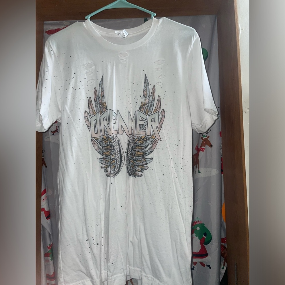 Womens distressed medium White Graphic Tee with Wing Design